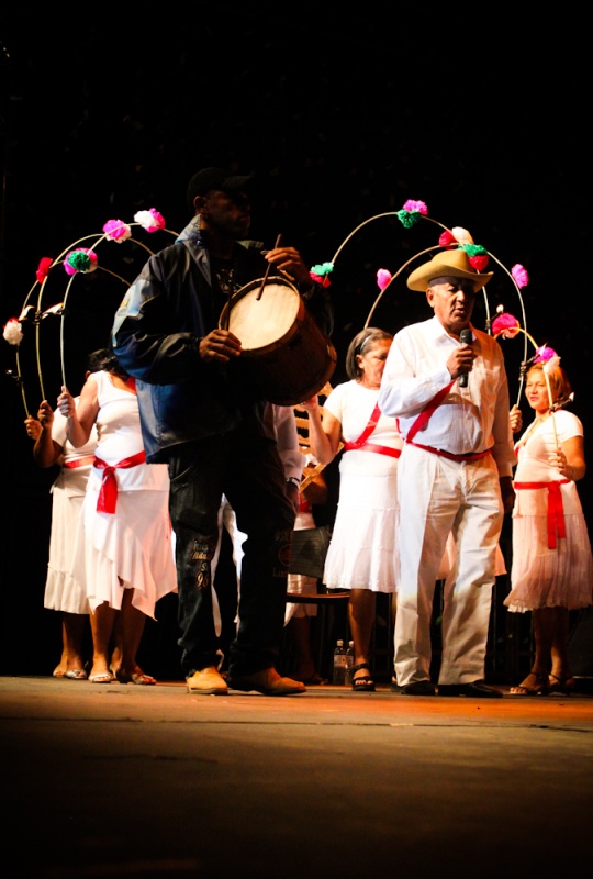 Galeria de Dança de São Gonçalo - São Gonçalo no palco do X Encontro de Culturas