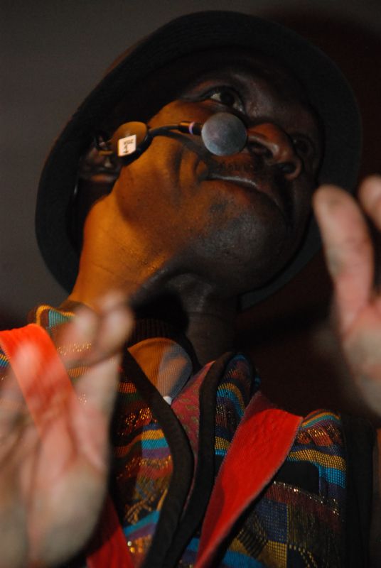 Galeria de Mamour Ba  - Mamour Ba e Elhadji Ba de Senegal para São Jorge